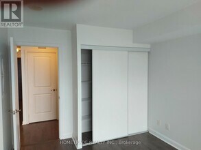 1 Michael Power Pl in Toronto, ON - Building Photo - Building Photo