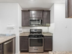 3083 Chillingham Dr in Heath, TX - Foto de edificio - Building Photo