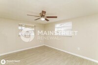 7909 Hawthorn Dr photo'