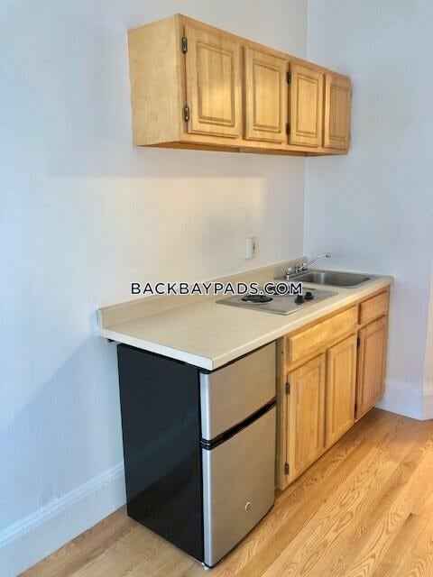 405 Beacon St in Boston, MA - Building Photo