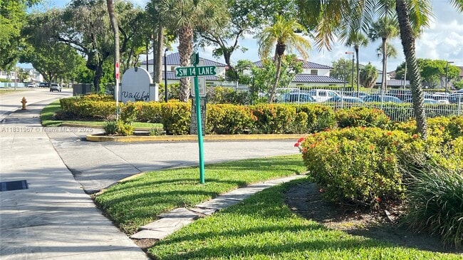 12219 SW 14th Ln in Miami, FL - Building Photo - Building Photo
