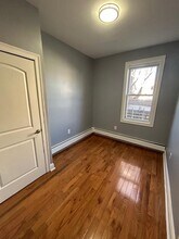 131 W 54th St in Bayonne, NJ - Building Photo - Building Photo