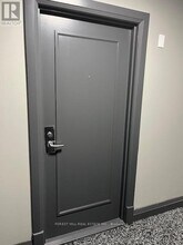 925 Bay St. in Toronto, ON - Building Photo - Building Photo