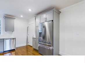 3 Morton Pl, Unit 1 in Boston, MA - Building Photo - Building Photo