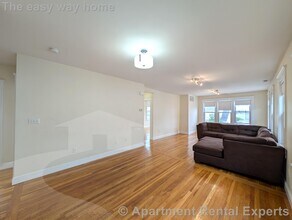 7-9 Bonner Ave Unit #2, Unit #2 in Medford, MA - Building Photo - Building Photo