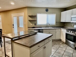 12408 Mangas Trail NE in Albuquerque, NM - Building Photo - Building Photo