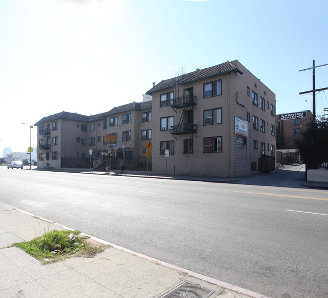 1520 W 8th St in Los Angeles, CA - Foto de edificio - Building Photo