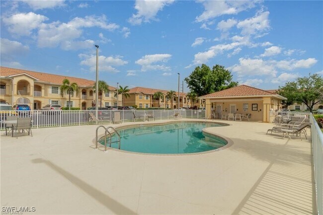 property at 950 Hancock Creek S Blvd