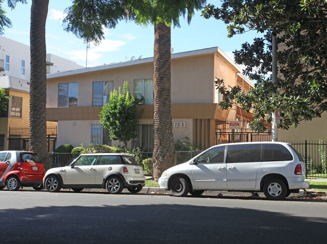 1733 Garfield Pl in Los Angeles, CA - Foto de edificio - Building Photo