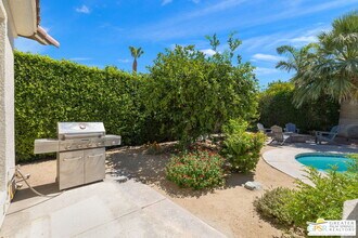 40870 Avenida Rosario in Palm Desert, CA - Foto de edificio - Building Photo