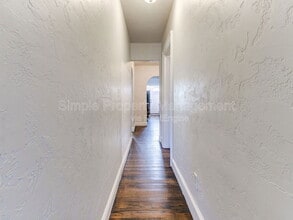 946 East Dr in Oklahoma City, OK - Building Photo - Building Photo