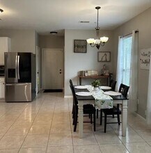 5527 Bertellis Ln in Houston, TX - Building Photo - Building Photo