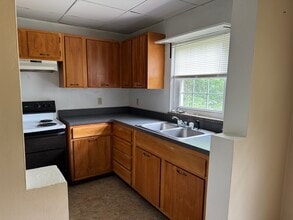 1505 Ravinia Rd in Charleston, WV - Building Photo - Building Photo