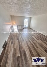947 S Honeysuckle Dr in Pueblo West, CO - Building Photo - Building Photo