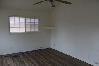 2437 Darrow Ave in Klamath Falls, OR - Building Photo - Building Photo