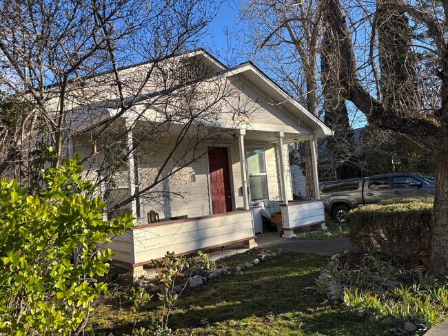 property at 1041 E Main St