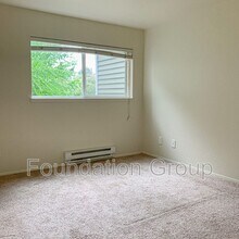 916 N 104th St in Seattle, WA - Building Photo - Building Photo