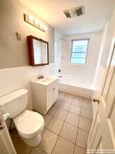 21 Roseclair St, Unit 1 in Boston, MA - Building Photo - Building Photo