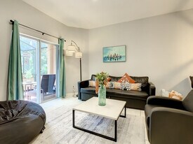 2737 Coupe St in Kissimmee, FL - Building Photo