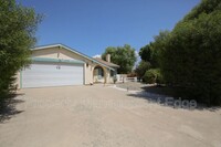 2200 El Grande St in Hemet, CA - Foto de edificio - Building Photo