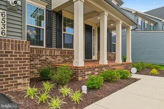 6536 Clubhouse Dr in Laurel, MD - Building Photo - Building Photo