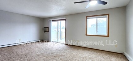 1210 34th Ave S in Moorhead, MN - Building Photo - Building Photo