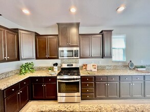 1613 Viburnum Ln in Rocklin, CA - Building Photo - Building Photo