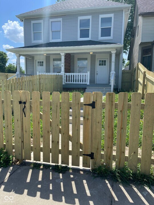 320 Keystone Ave in Indianapolis, IN - Building Photo