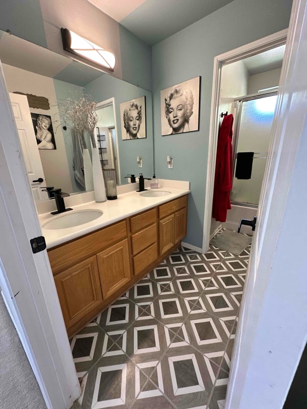 10W Borden Rd in San Marcos, CA - Foto de edificio - Building Photo