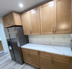 26 Hazelwood St, Unit B in Boston, MA - Foto de edificio - Building Photo