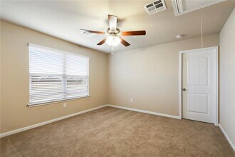 944 Palo Duro Loop in Round Rock, TX - Foto de edificio - Building Photo