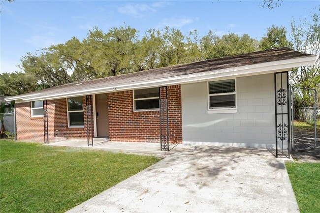 property at 535 San Lanta Cir