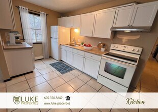 2108 W 10th St in Sioux Falls, SD - Building Photo - Building Photo