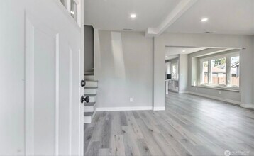 3577 E J St in Tacoma, WA - Building Photo - Building Photo