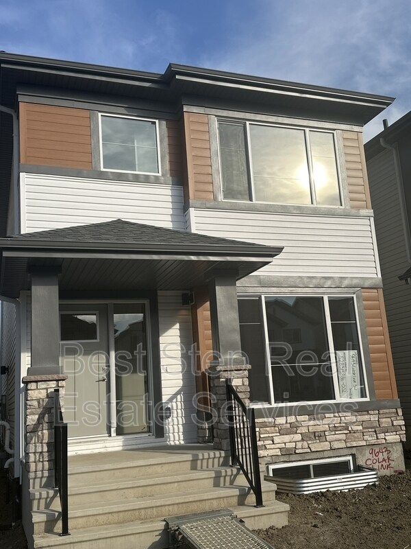 9641 Colak Link SW in Edmonton, AB - Building Photo - Building Photo