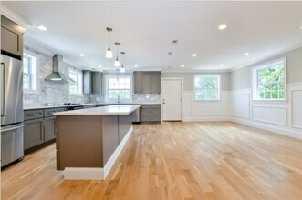 235 Webster Ave in Chelsea, MA - Building Photo - Building Photo