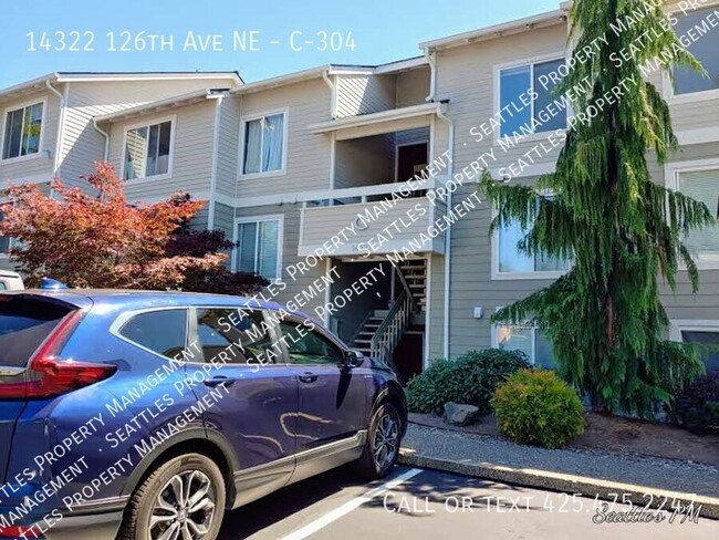 14322 126th Ave NE in Kirkland, WA - Foto de edificio - Building Photo