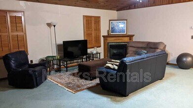 9 Romar Ct in Huntington, WV - Building Photo - Building Photo