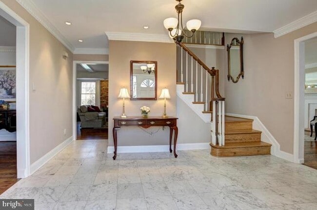 property at 9915 S Glen Rd