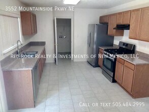 3552 Mountainside Pkwy NE in Albuquerque, NM - Building Photo - Building Photo
