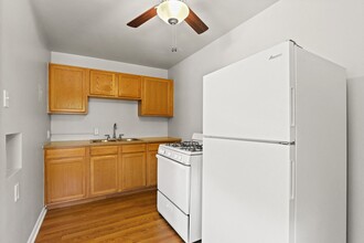 Skylark Apartments in Denver, CO - Building Photo - Building Photo