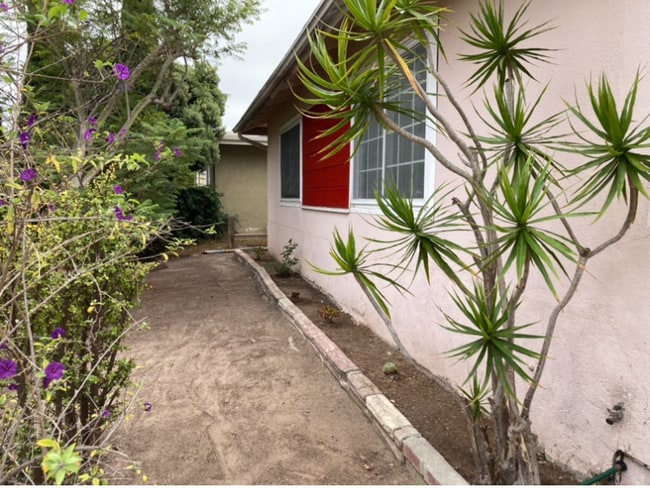 property at 4640 Clairemont Dr