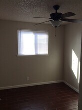 2822 E Holland Ave in Fresno, CA - Building Photo - Building Photo