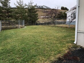 255 NW Golden Hills Dr, Unit #34 in Pullman, WA - Building Photo - Building Photo
