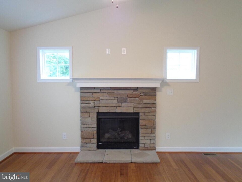 6926 Lunette Ln in Spotsylvania, VA - Building Photo