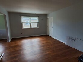 717 Willow St, Unit 2B in Lansdale, PA - Building Photo