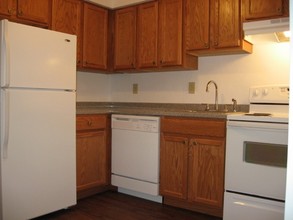 Park Avenue Apartments in West Mifflin, PA - Building Photo - Interior Photo