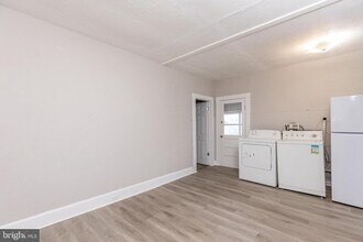 17 2nd Ave in Baltimore, MD - Building Photo - Building Photo