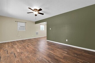 284 County Rd 3012 in Dayton, TX - Building Photo - Building Photo