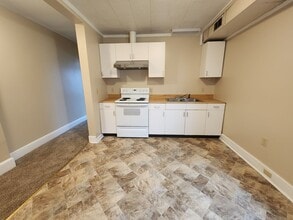 327-329 W King St in Chambersburg, PA - Building Photo - Building Photo